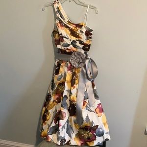 OLEG CASSINI DRESS - SIZE 4